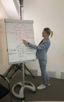 Onlineseminar Steuerrecht - Dozentin Lena Freiberger